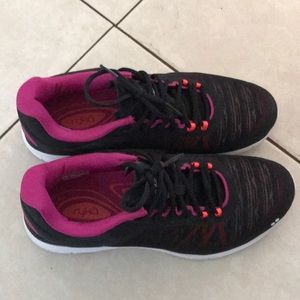 Ryka running sneaker size 9 used twice EUC